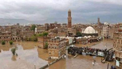 صورة السيول تغمر شوارع ومنازل بصنعاء ووفاة شخصين
