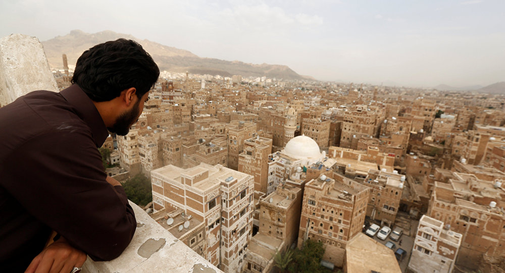 بينها منزل “البردوني” الحوثي يسطو على اكثر من 45 منزلاً أثرياً في صنعاء القديم (تفاصيل)