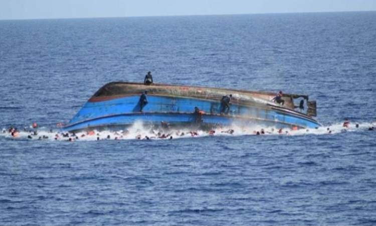 الأمواج تبتلع 12 بحاراً بينهم 5 يمنيين قبالة سواحل الصومال