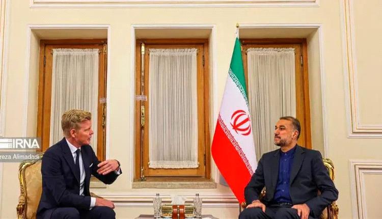 صورة طهران: الهجمات الأمريكية البريطانية عقّدت الحل السياسي في اليمن