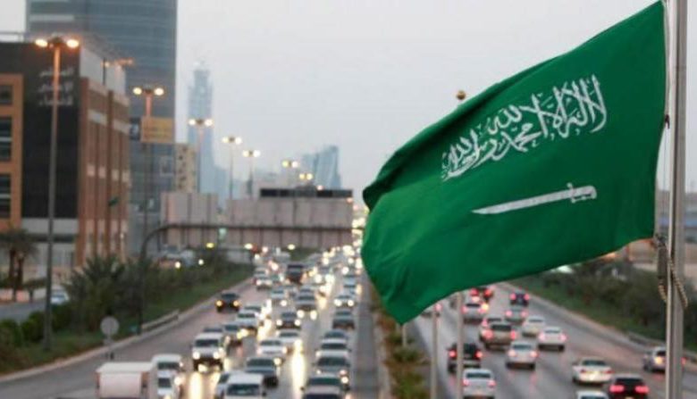 صورة السعودية تحذر مواطنيها من السفر لـ 3 دول عربية