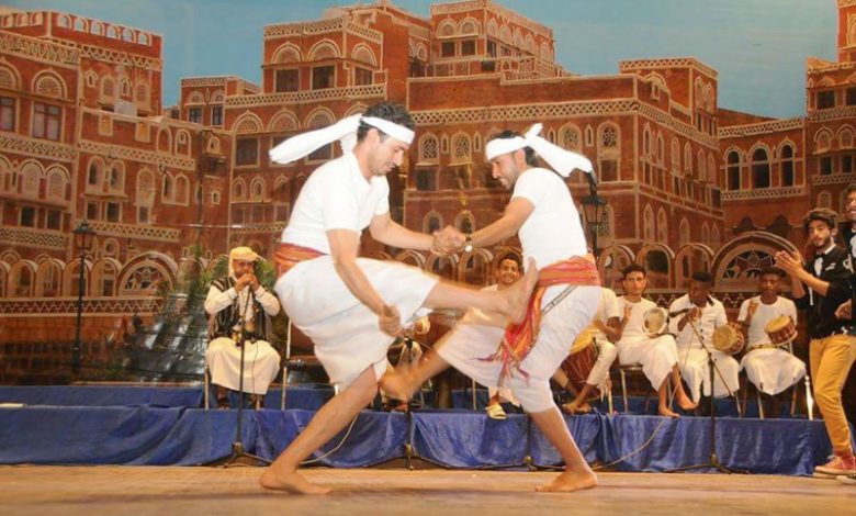 صورة علي مغربي الأهدل: اللهجة التهامية ليست عائقا وإنما ميزة والأغنية التهامية تراث فني من أعماق اليمن