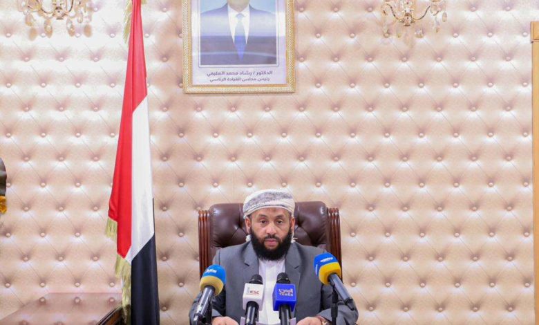 صورة وزير الأوقاف يعلن استكمال تفويج حجاج بلادنا إلى مكة المكرمة