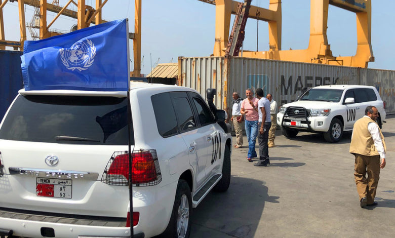 صورة بعثة الأمم المتحدة في الحديدة تثير غضب اليمنيين بعد تحولها إلى غطاء لمليشيات الحوثي