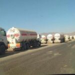 سائقو شاحنات الغاز يعلنون الاضراب وايقاف الحركة في المحافظات الجنوبية احتجاجًا على الابتزاز