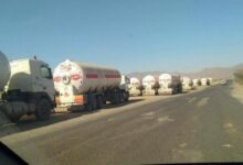 صورة سائقو شاحنات الغاز يعلنون الاضراب وايقاف الحركة في المحافظات الجنوبية احتجاجًا على الابتزاز