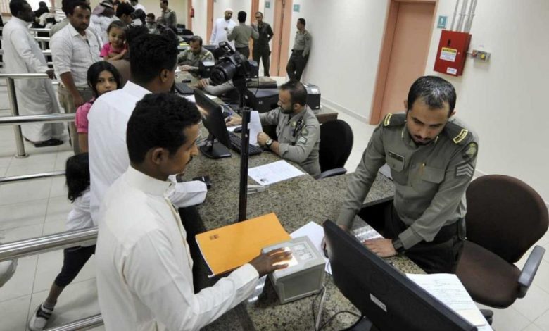 صورة دون اي تفاصيل ..الحكومة تعلن عن عودة أكاديميين يمنيين للعمل بالسعودية بعد إلغاء قرار سابق