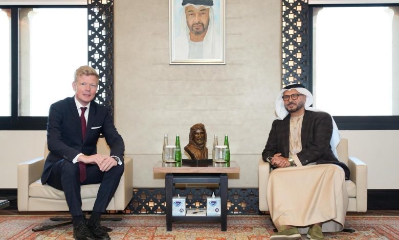 صورة الإمارات تعبر عن قلقها من تداعيات الهجمات الحوثية في البحر الأحمر وباب المندب