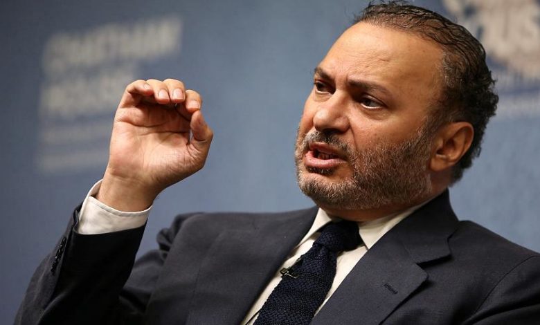 صورة قرقاش: ما حدث في مطار عدن استهداف لاتفاق الرياض