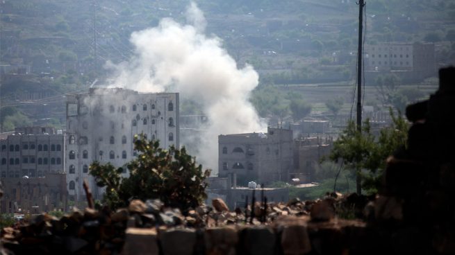 قصف حوثي على الاحياء السكنية بمدينة تعز