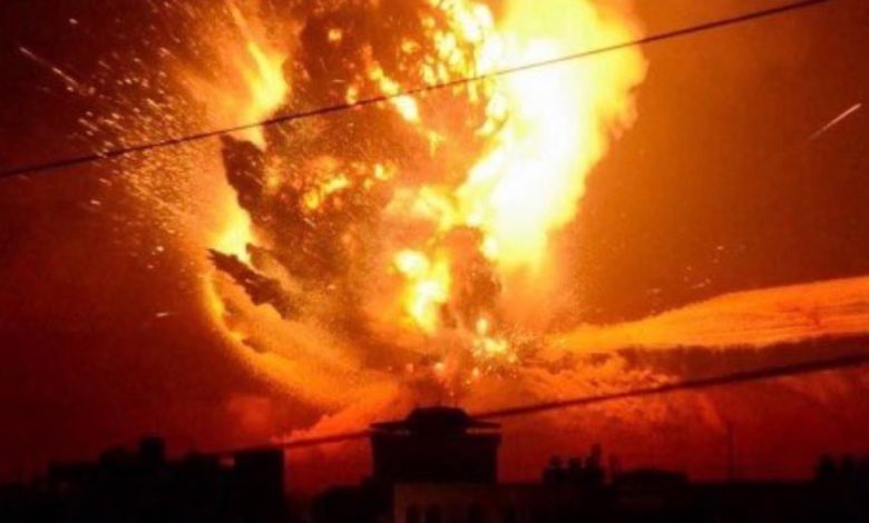 صورة بيان عاجل للتحالف العربي بقيادة السعودية حول القصف على صنعاء ويكشف سبب الانفجارات والحرائق الهائلة المستمرة حتى الان