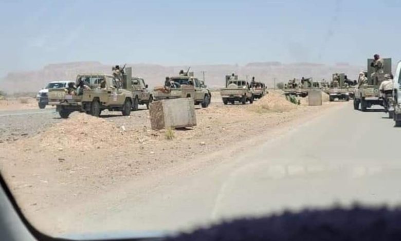 صورة وصول آليات عسكرية إلى عتق في شبوة “صور”