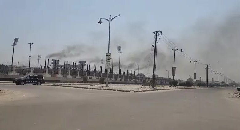 صورة ديزل رديء يضرب محطات الكهرباء .. فساد وعجز حكومي يعمق معاناة عدن