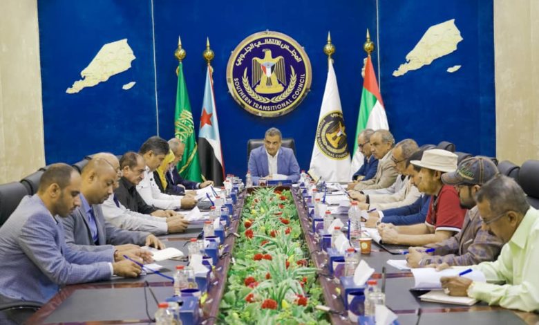 صورة هيئة رئاسة الإنتقالي تُدين حملة قمع وإرهاب ميليشيا الإخوان للمتظاهرين في سيئون