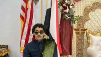 صورة شاب يمني يمثل أمريكا في قمة المناخ المنعقدة بشرم الشيخ