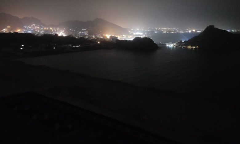 صورة جدل واسع في اليمن بعد مغادر أعضاء مجلسي البرلمان والشورى للعاصمة عدن “ماذا حدث؟”