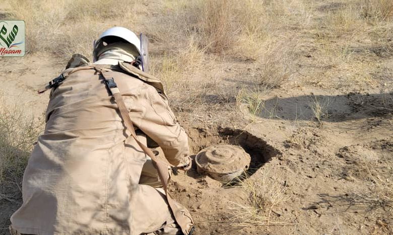 صورة المشروع السعودي ينتزع 400 ألف لغم زرعها الحوثيون بالمحافظات اليمنية منذ بداية عمله في اليمن