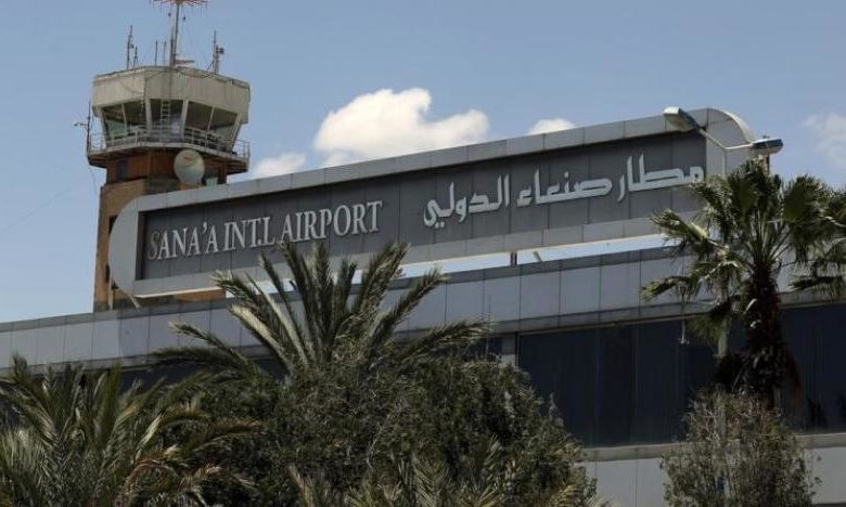 صورة المبعوث الأممي: إقلاع 100 رحلة من مطار صنعاء منذ نجاح الهدنة