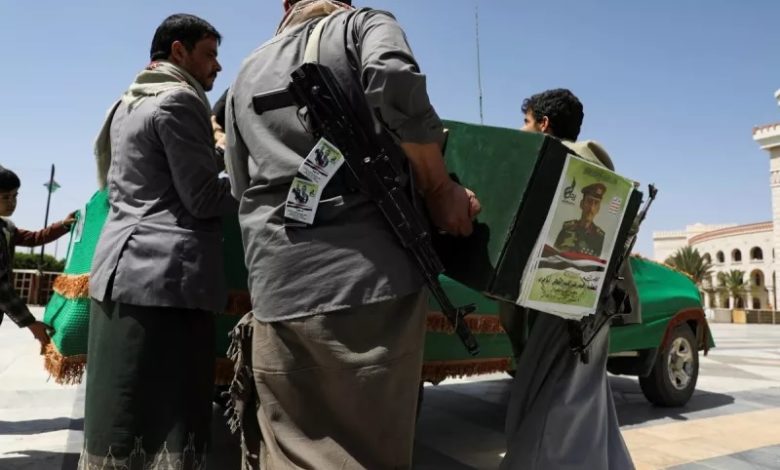 صورة ترتيبات وإشارات في الداخل والخارج ترعب الحوثي فهل هي حرب حاسمة أم تكهنات؟ ماذا يحدث؟”