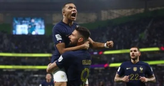صورة فرنسا تتأهل لربع نهائي كأس العالم