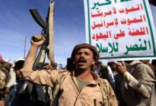 صورة حرب الحوثي تلقي بصحفيين الى قارعة الطريق وتغير مهنهم بعد قطع رواتبهم
