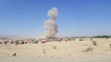 صورة ارتفاع ضحايا القصف الحوثي لمخيم الحمة إلى 6 أطفال وامرأة في مارب
