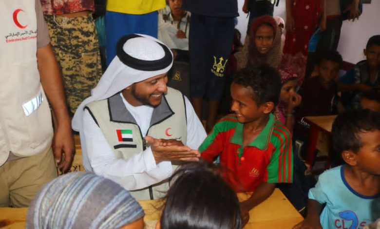 صورة نشطاء وسياسيون لـ”يمن الغد”: الإمارات مدت يد العطاء بسخاء وبصماتها واضحة كجبال اليمن