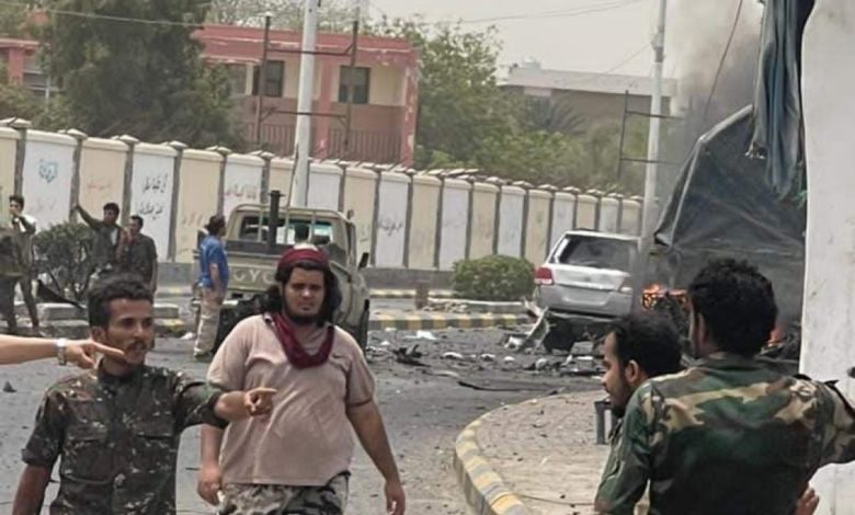 صورة إحباط عمليات إرهابية جديدة في عدن وتفكيك سيارة مفخخة بعد ساعات من محاولة اغتيال اللواء السيد (صور)