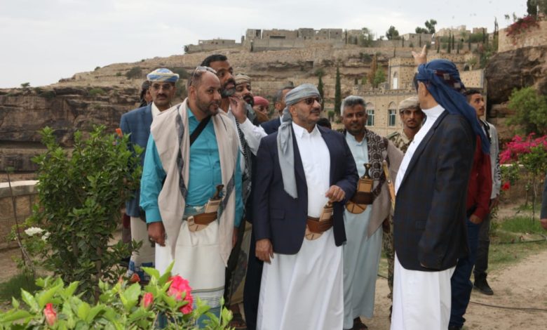 صورة شاهد بالصور.. طارق صالح يفاجئ الجميع ويتحدى الحوثي ويصل مدينة تعز لأول مرة (ماذا حدث؟)